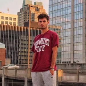 Meet your Posher, Bradley